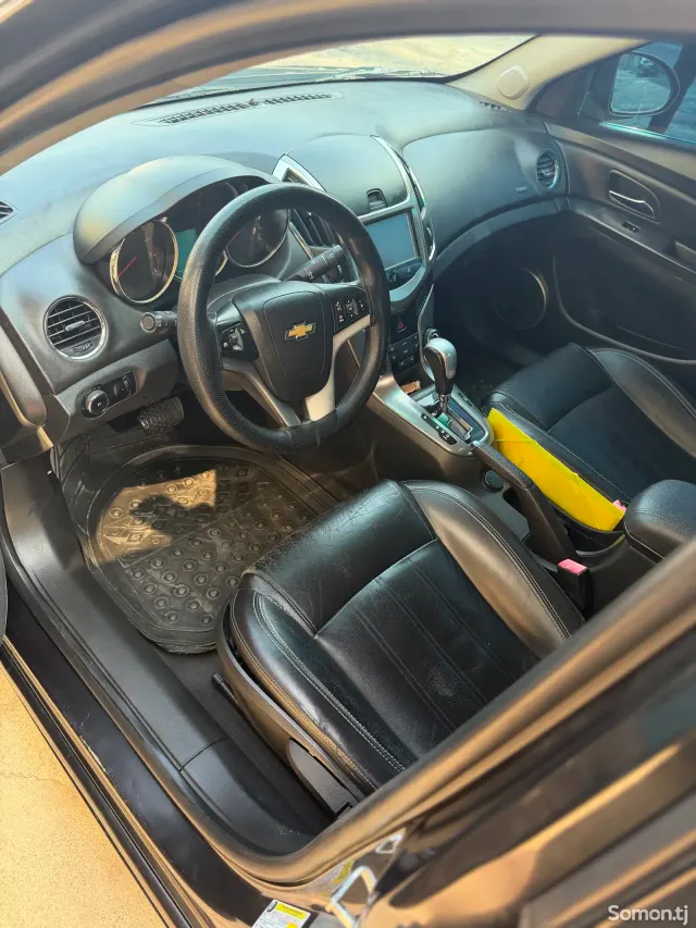 Chevrolet Cruze 2014 · 1.7 AT