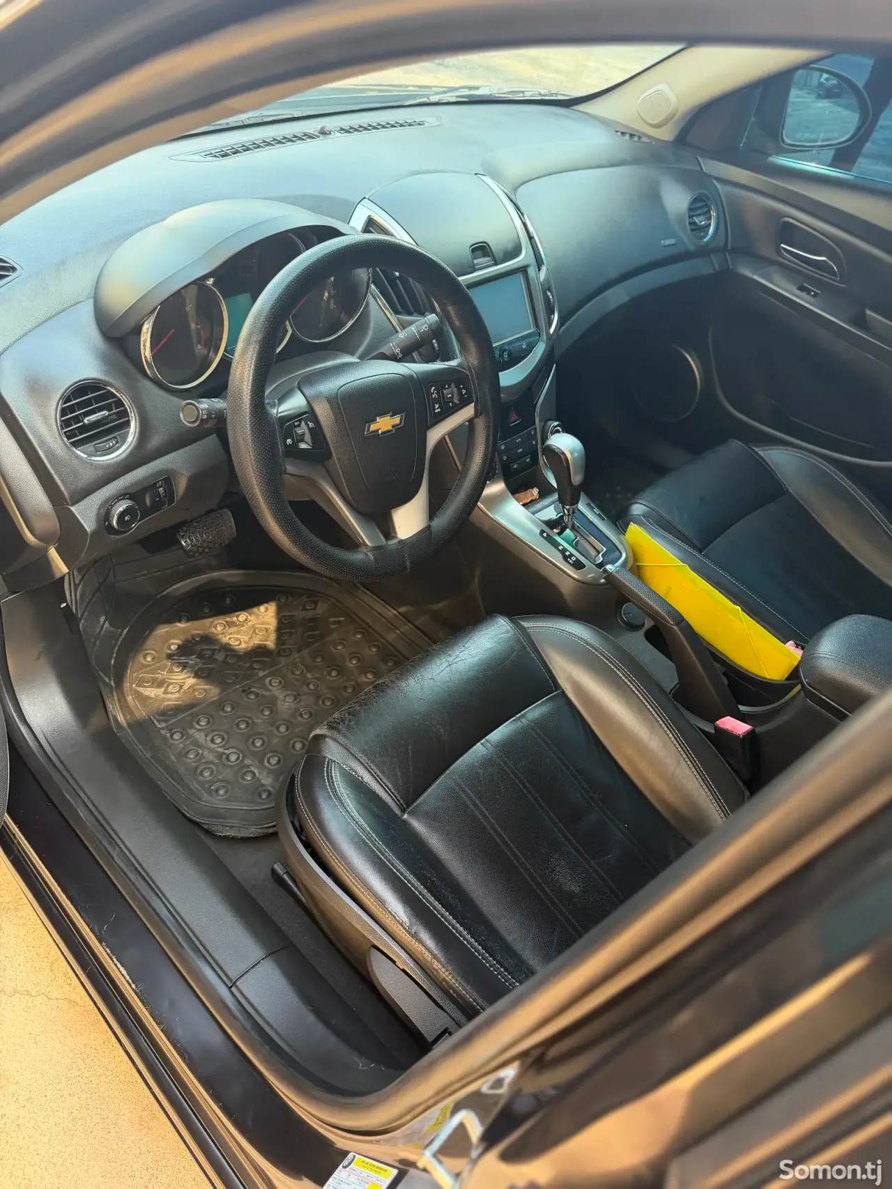 Chevrolet Cruze 2014 · 1.7 AT