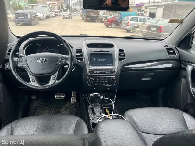 Kia Sorento 2014 · 2.2 AT