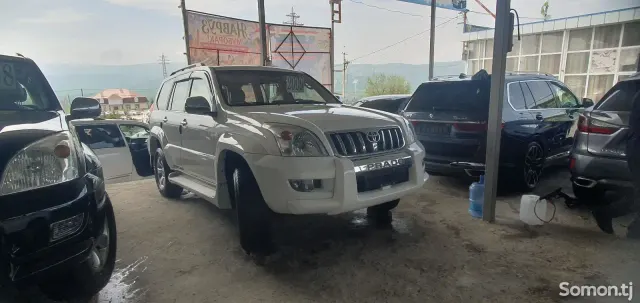 Toyota Land Cruiser Prado 2009 · 4.0 AT