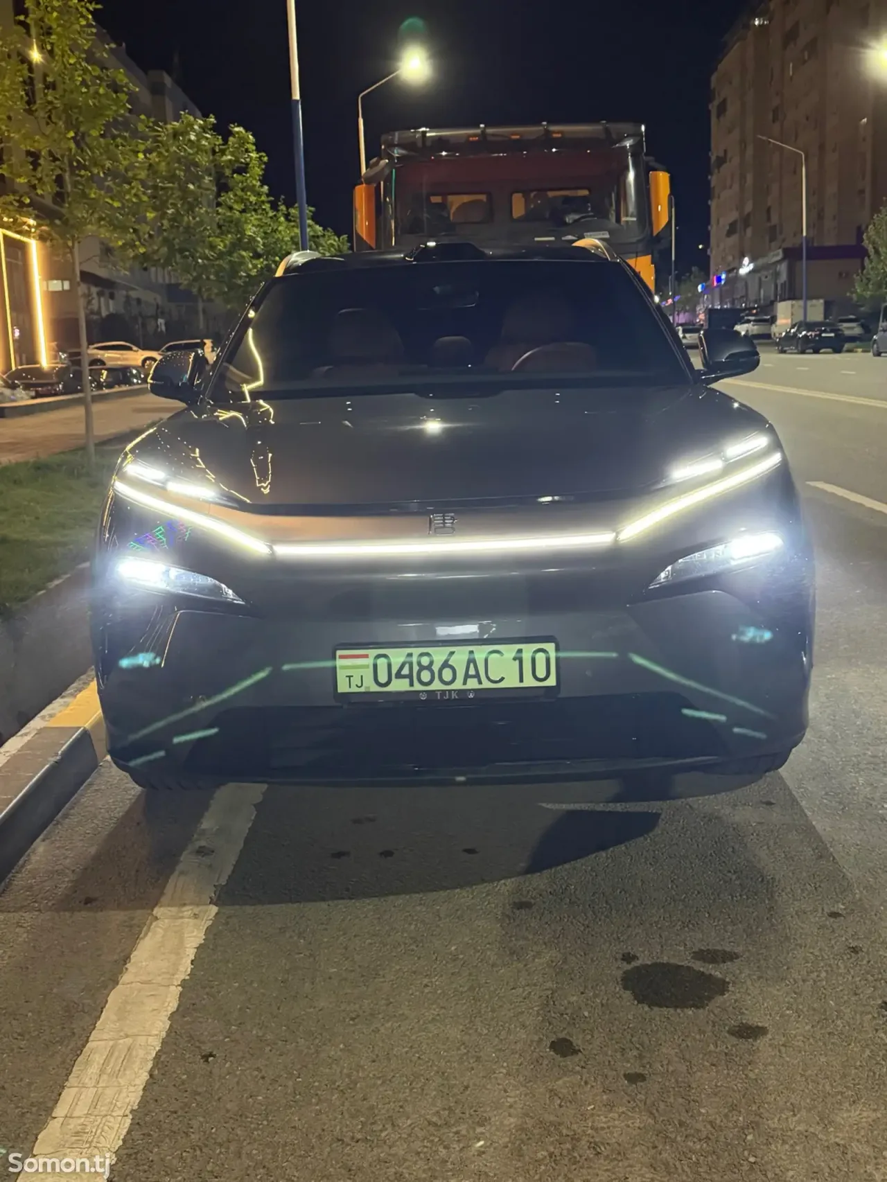 BYD Tang 2025 · AT
