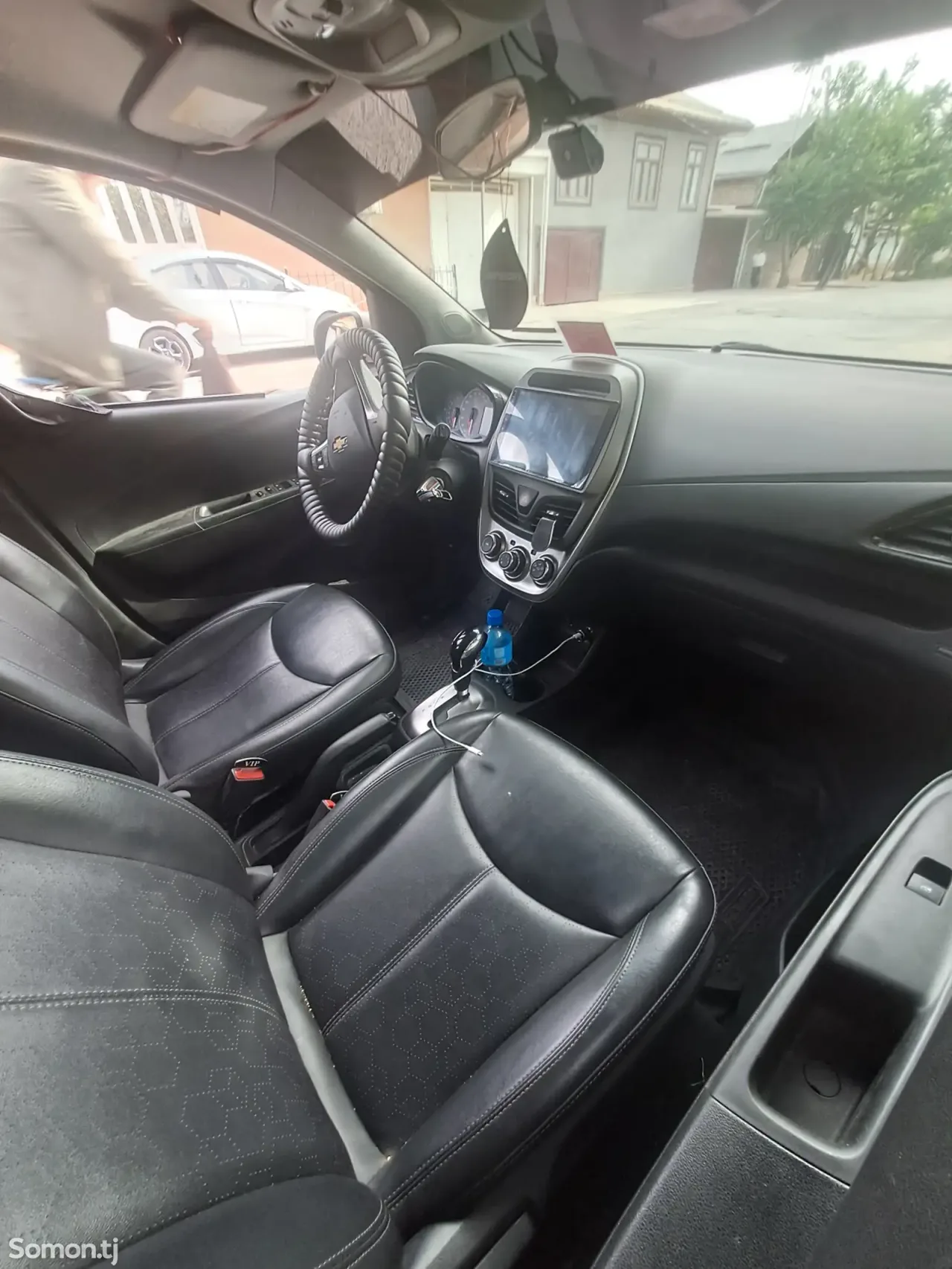 Chevrolet Spark 2017 · 1.1 AT