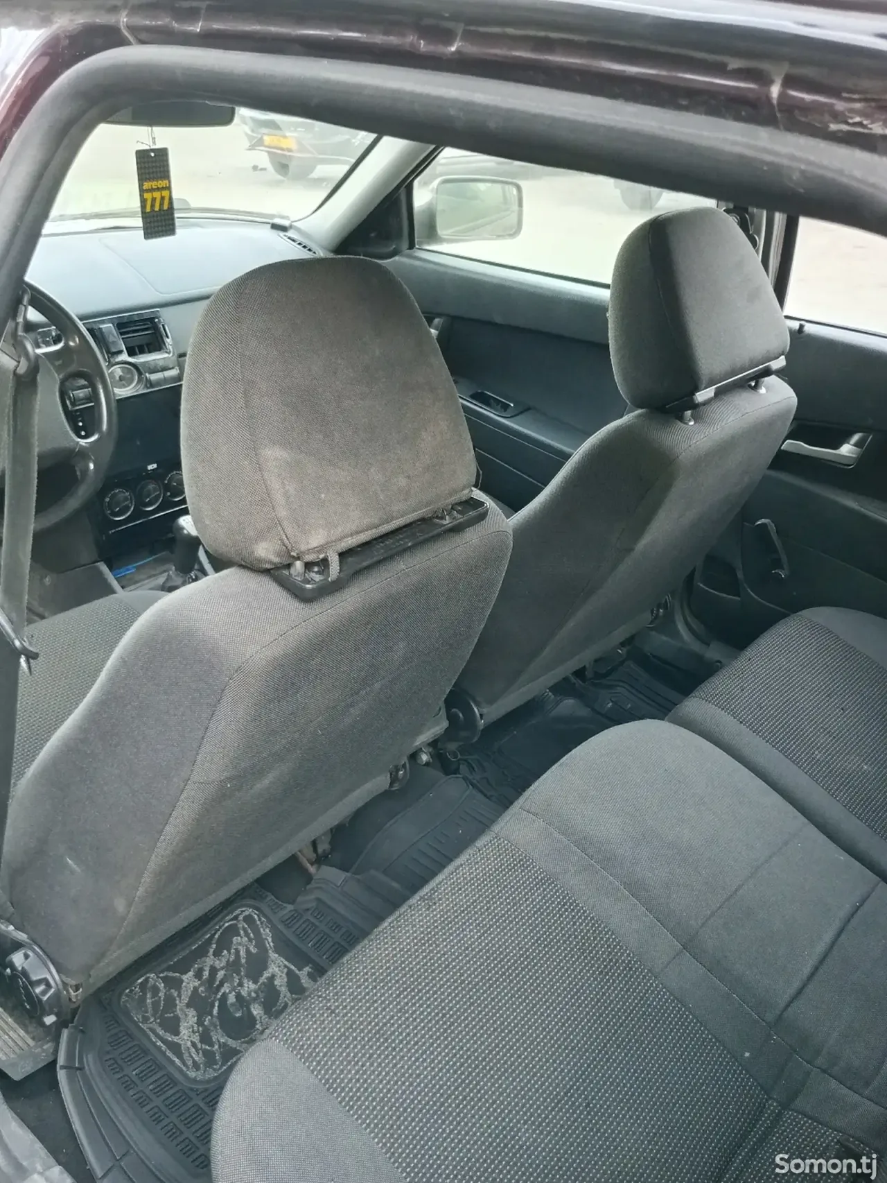 Lada (ВАЗ) Priora 2012 · 1.6 MT
