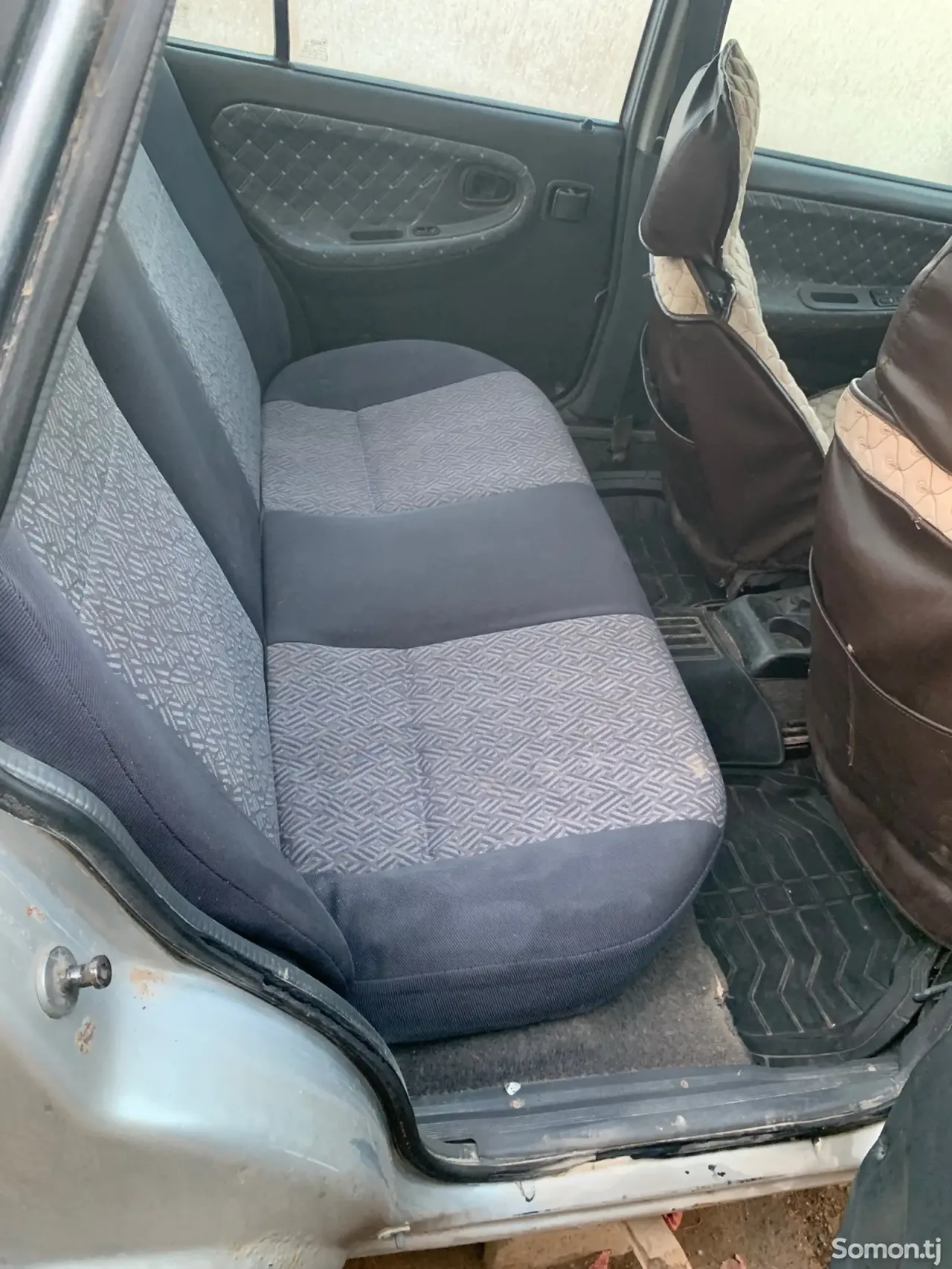Daewoo Nexia 1996 · 1.6 MT