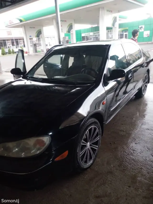 Nissan Maxima 2002 · 2.0 AT
