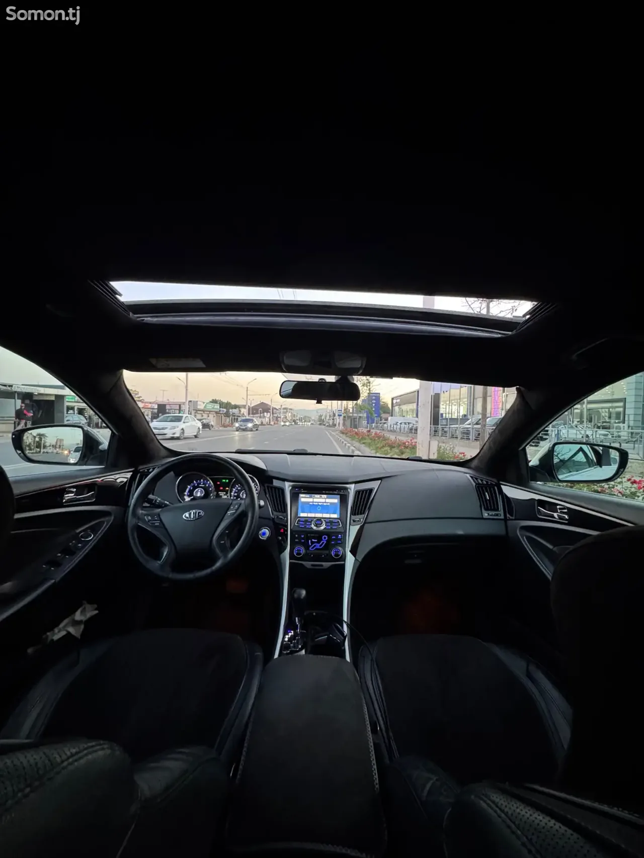 Hyundai Sonata 2012 · 2.0 AT
