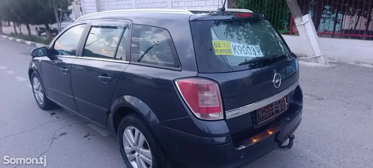 Opel Astra H 2007 · 1.8 MT