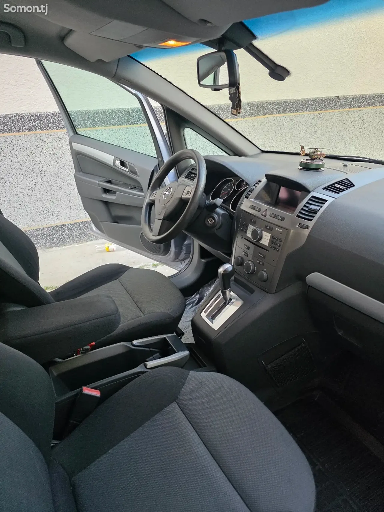 Opel Zafira 2006 · 2.2 AT