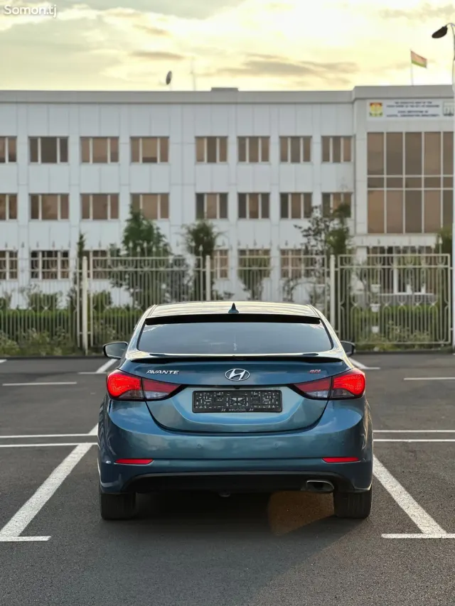 Hyundai Avante 2014 · 1.6 AT