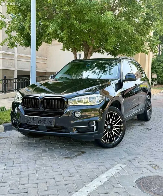 BMW X5 2014 · 3.0 AT