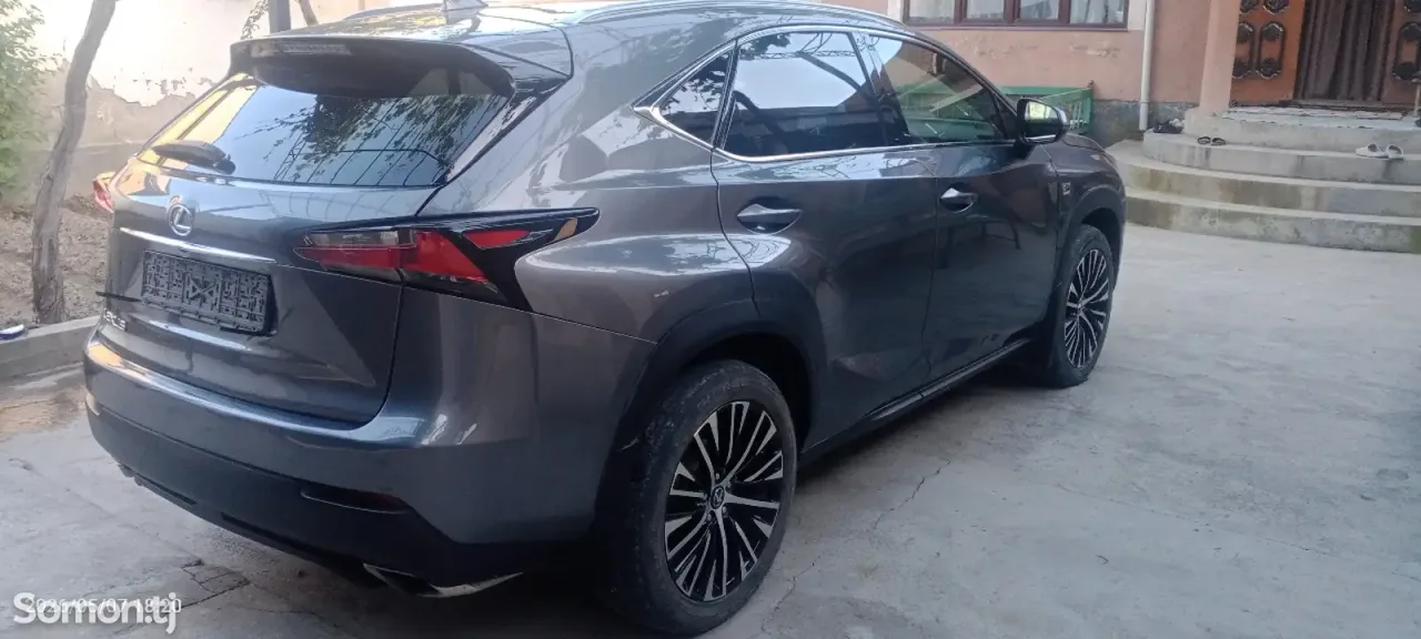 Lexus NX series 2015 · 2.0 AT