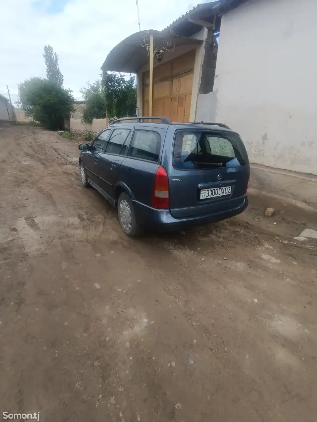 Opel Astra G 1999 · 1.8 MT