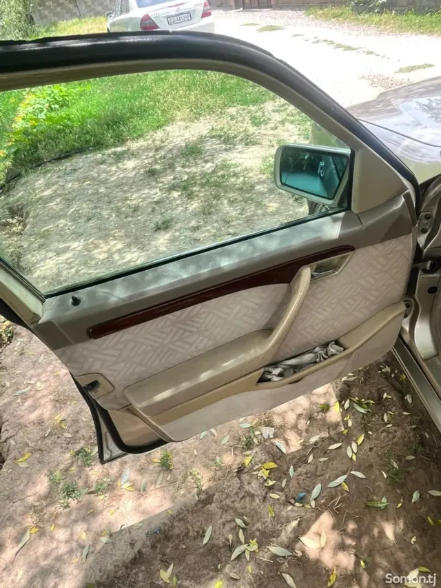 Mercedes-Benz C class 1995 · 1.8 AT