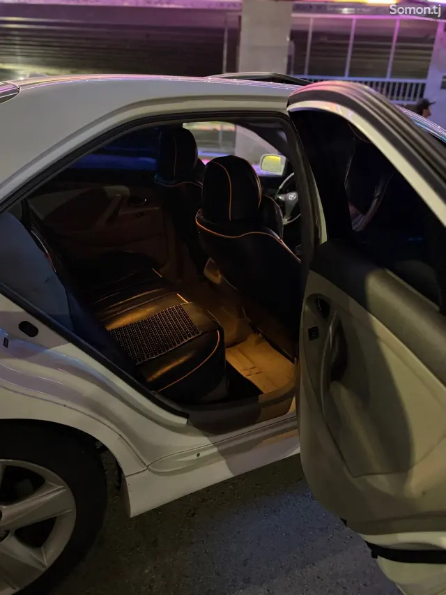 Toyota Camry 2010 · 3.5 AT