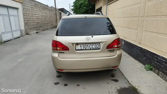 Toyota Avensis 2004 · 2.4 AT