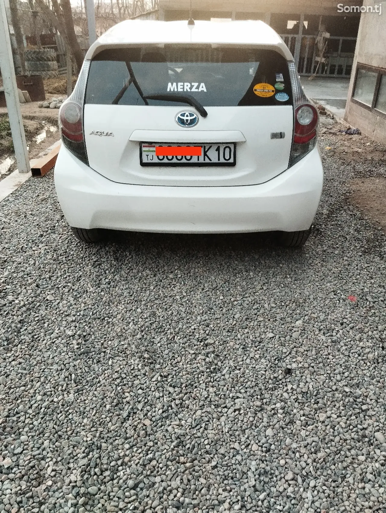 Toyota Aqua 2014 · 1.5 AT