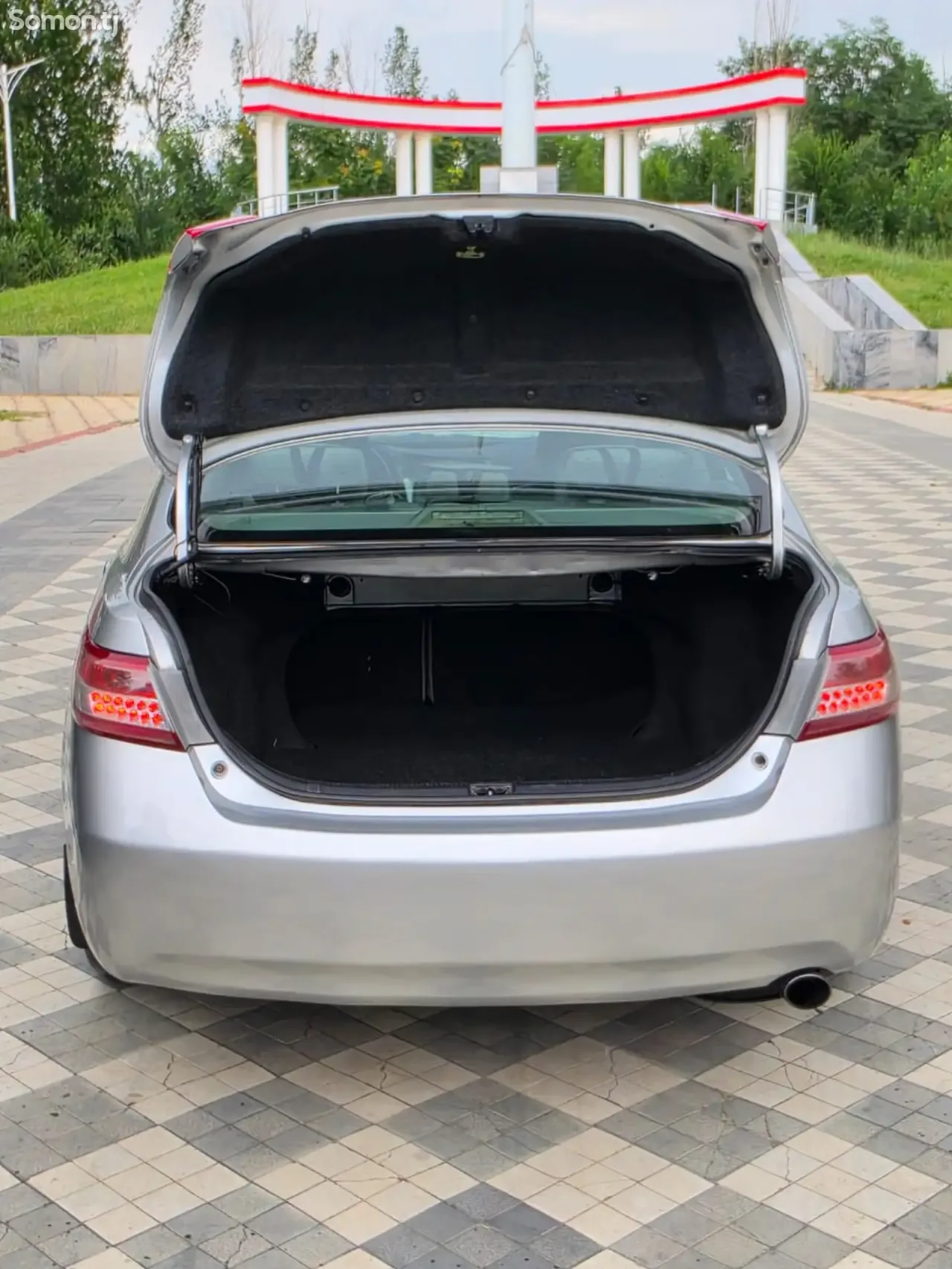 Toyota Camry 2011 · 2.5 AT