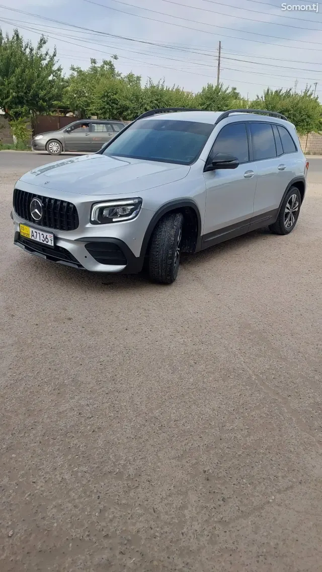 Mercedes-Benz GLB class 2022 · 2.0 AT