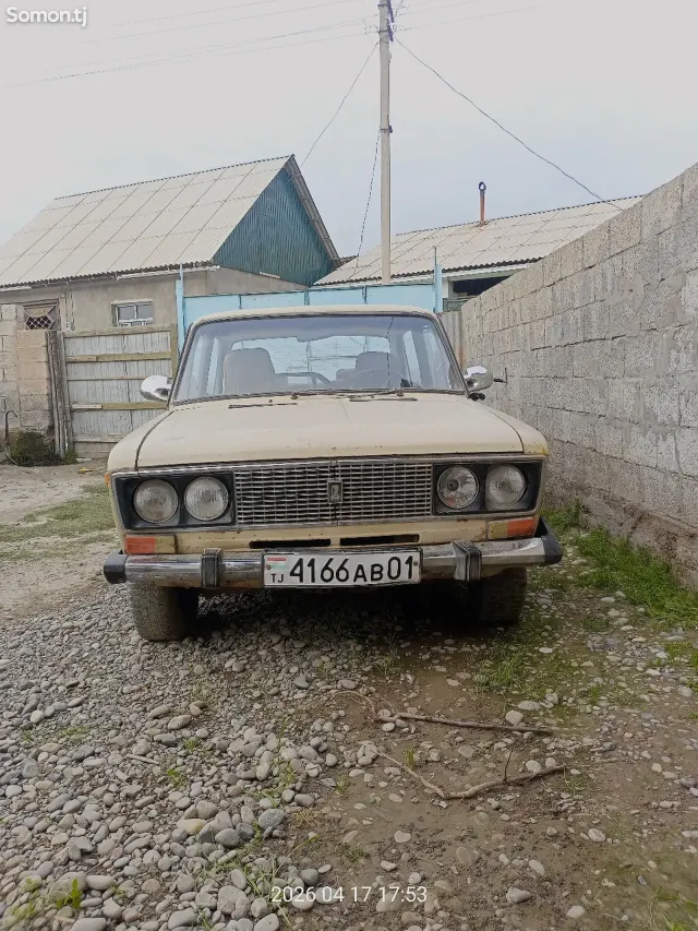 Lada (ВАЗ) 2103 1990 · MT