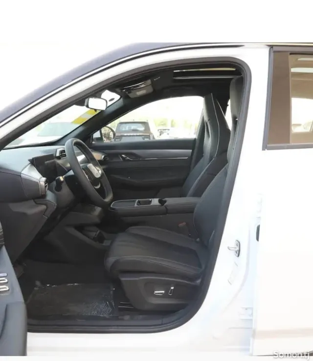 Dongfeng L7 2025 · AT