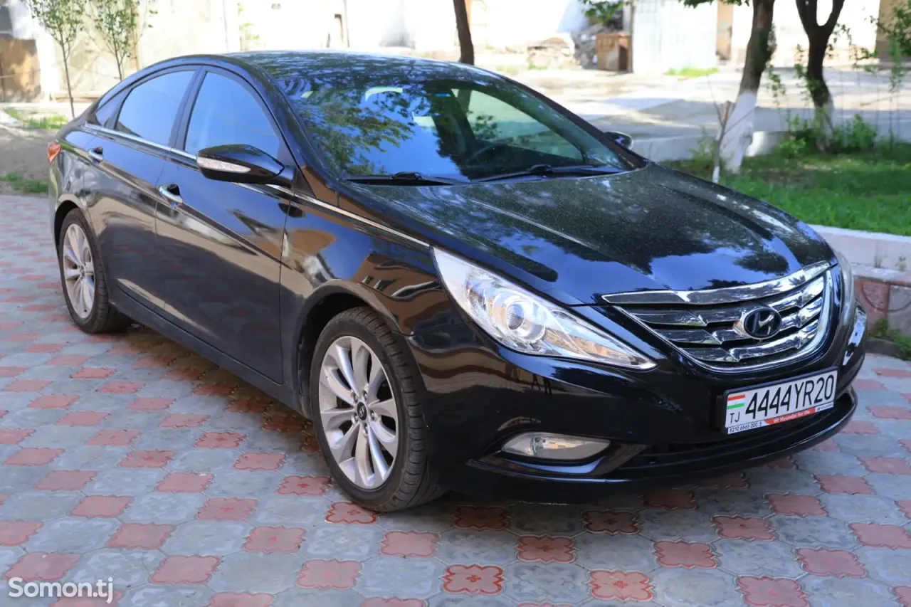 Hyundai Sonata 2010 · 2.0 AT
