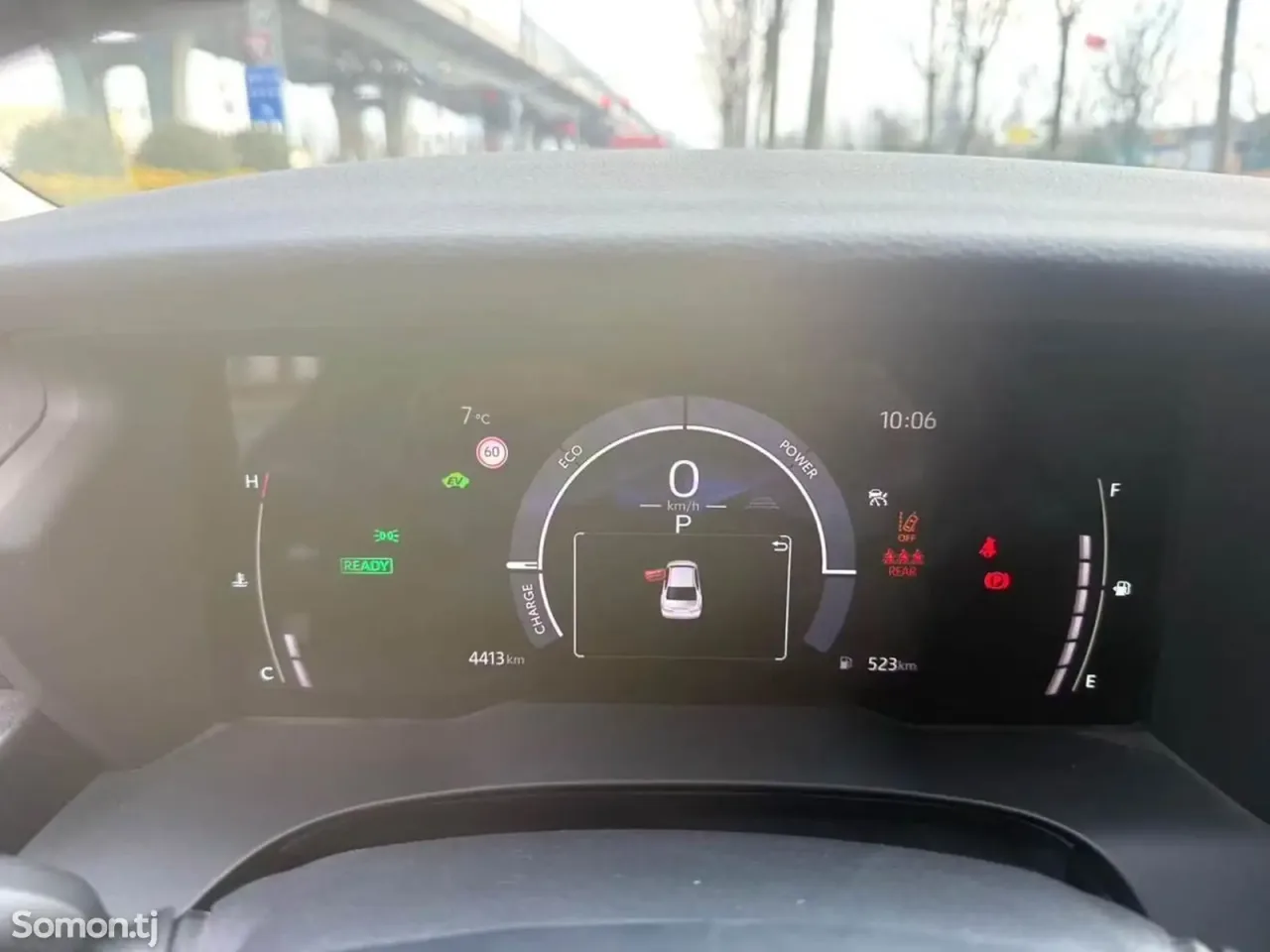 Toyota Camry 2025 · 2.0 AT