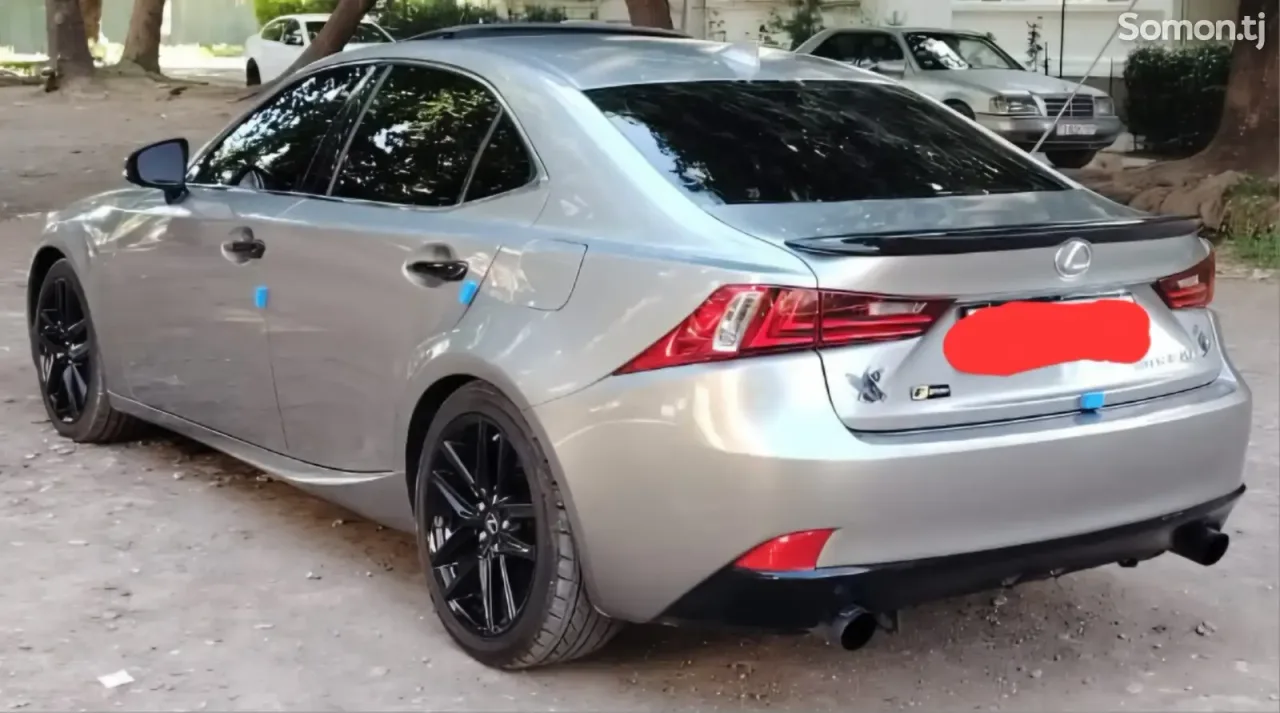Lexus IS series 2014 · 3.5 AT