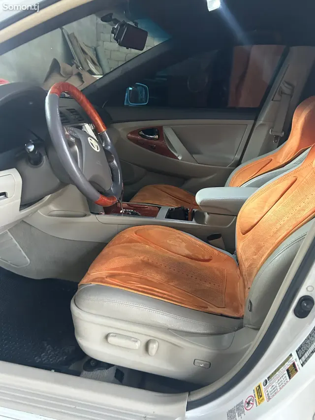 Toyota Camry 2011 · 2.5 AT