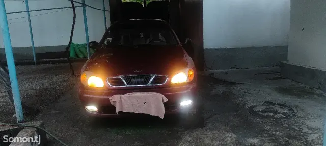 Daewoo Lanos 1997 · 1.5 MT