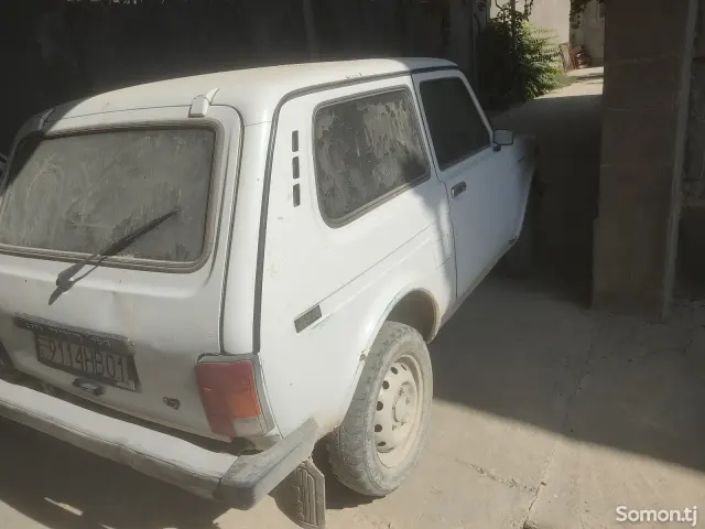 Lada (ВАЗ) Нива 2004 · 1.7 MT