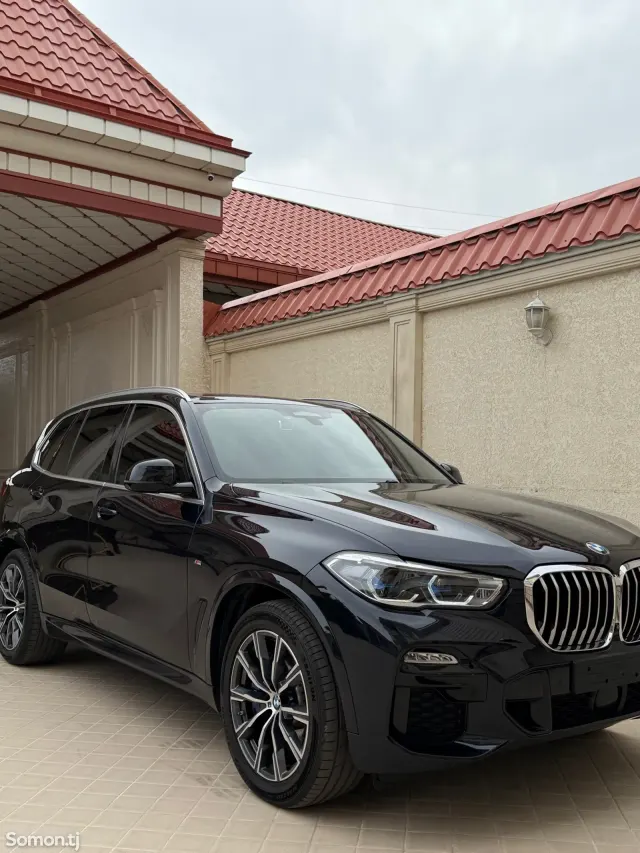BMW X5 2018 · 3.0 AT