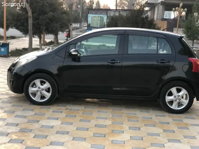 Toyota Vitz 2008 · 1.3 AT