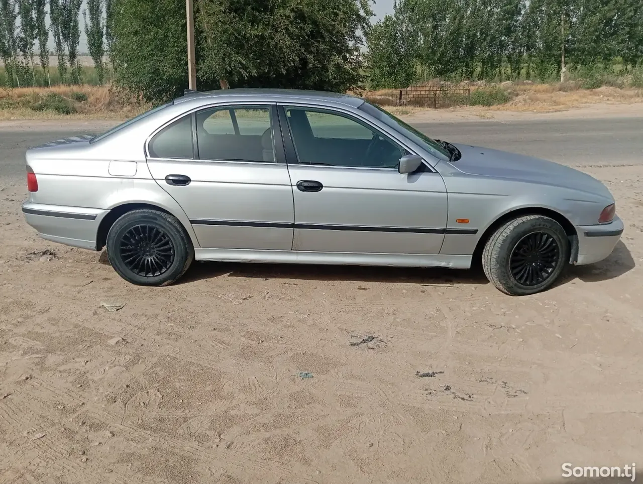 BMW M5 1997 · 2.0 MT