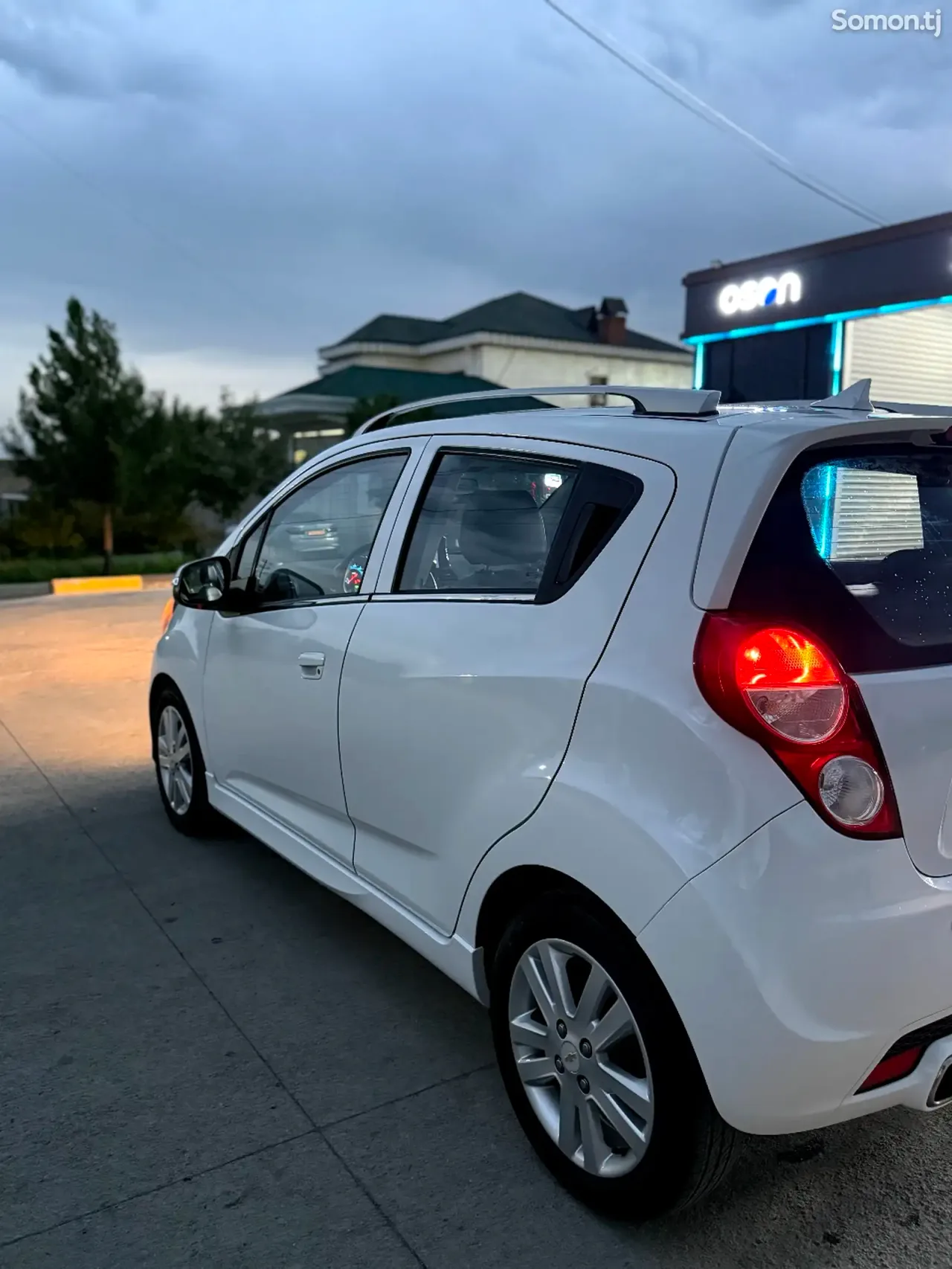 Chevrolet Spark 2014 · 1.2 AT