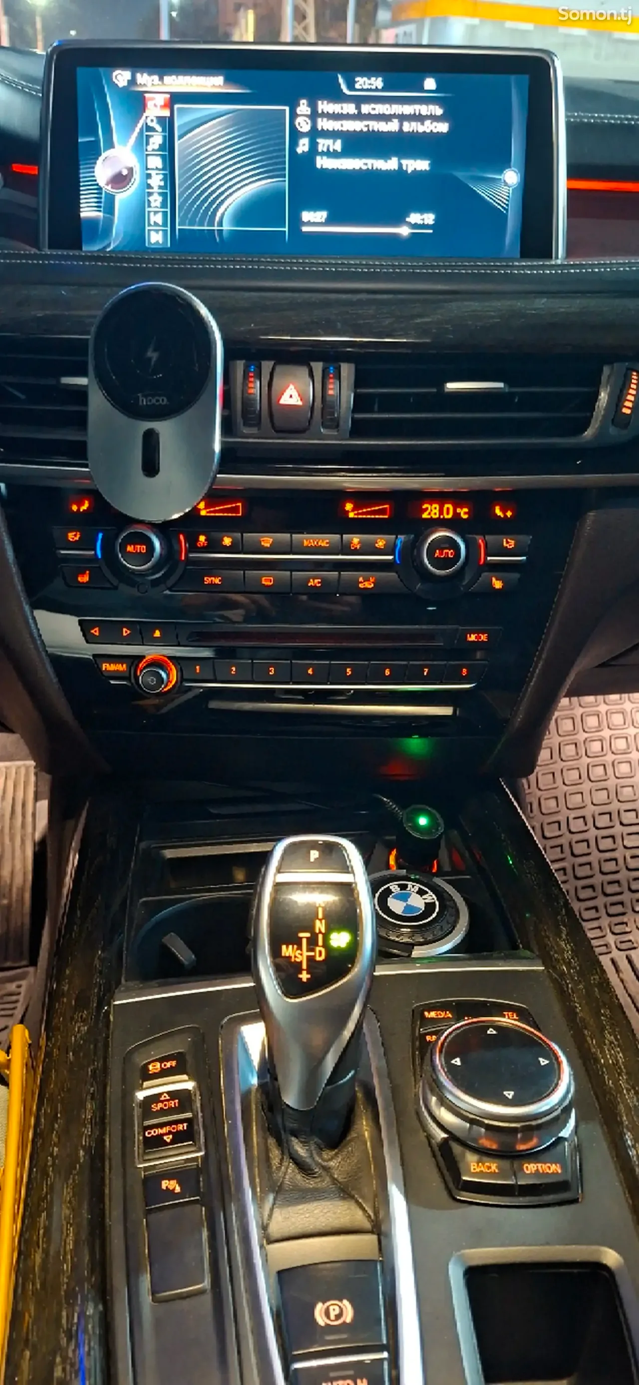 BMW X5 2015 · 3.5 AT