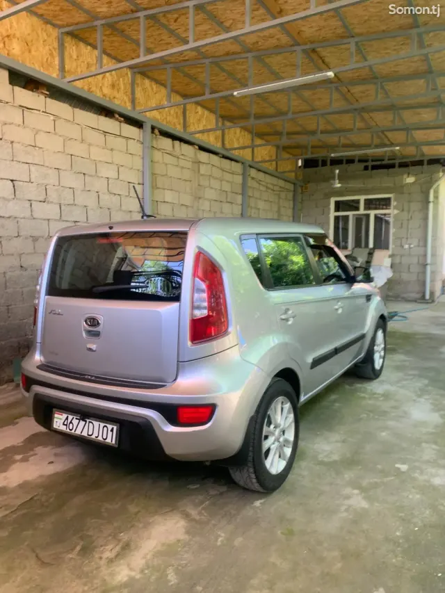 Kia Soul 2013 · AT