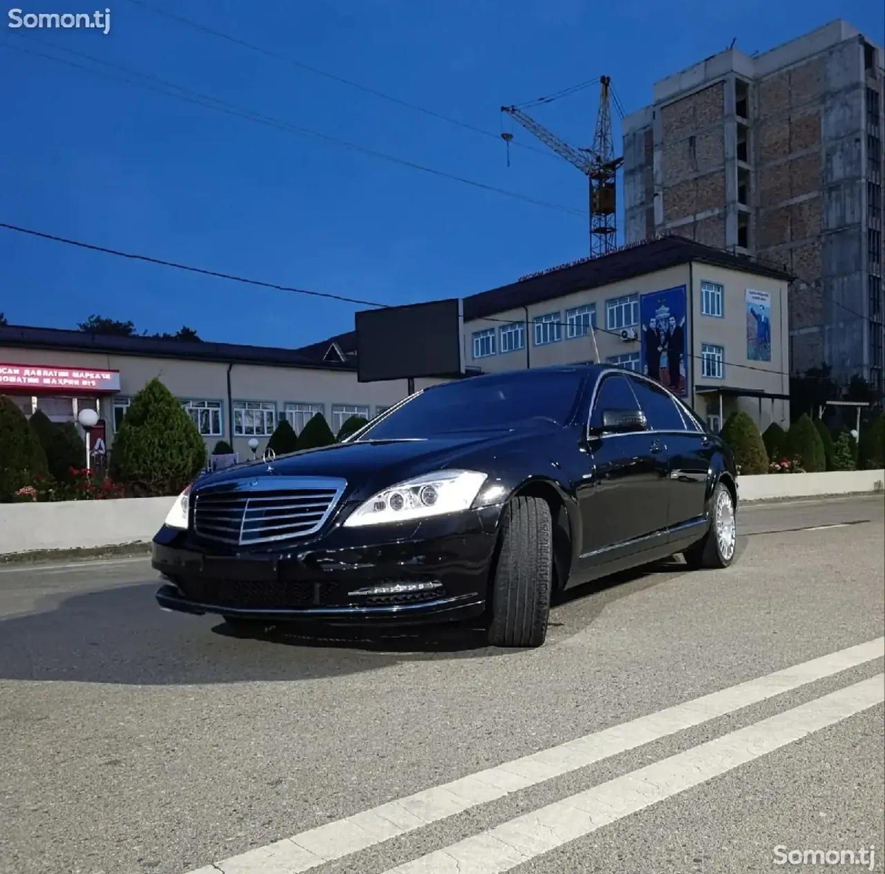 Mercedes-Benz S class 2011 · 3.5 AT