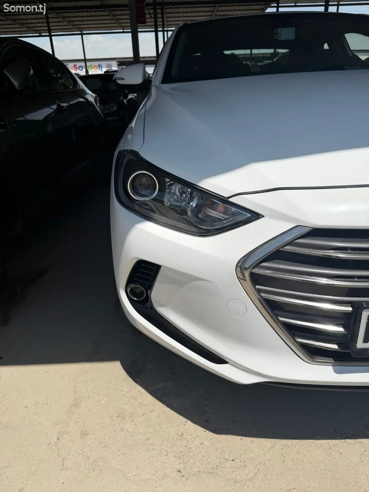 Hyundai Avante 2016 · 1.6 AT