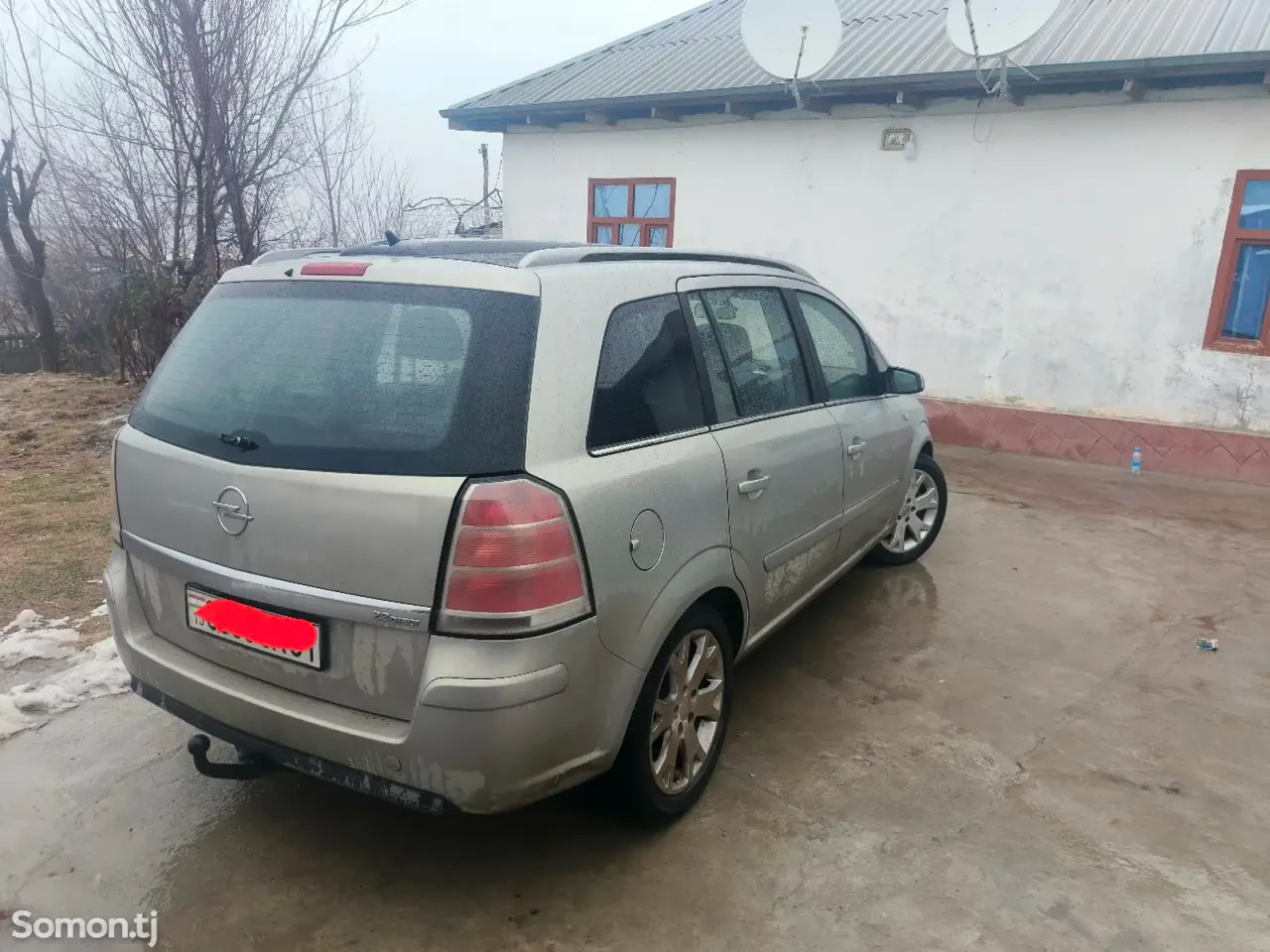 Opel Zafira 2006 · 2.2 MT