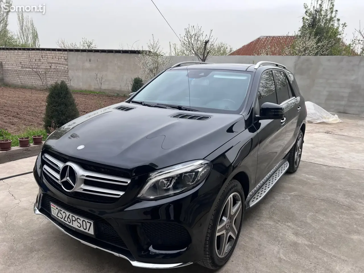 Mercedes-Benz GLE class 2016 · 3.0 AT