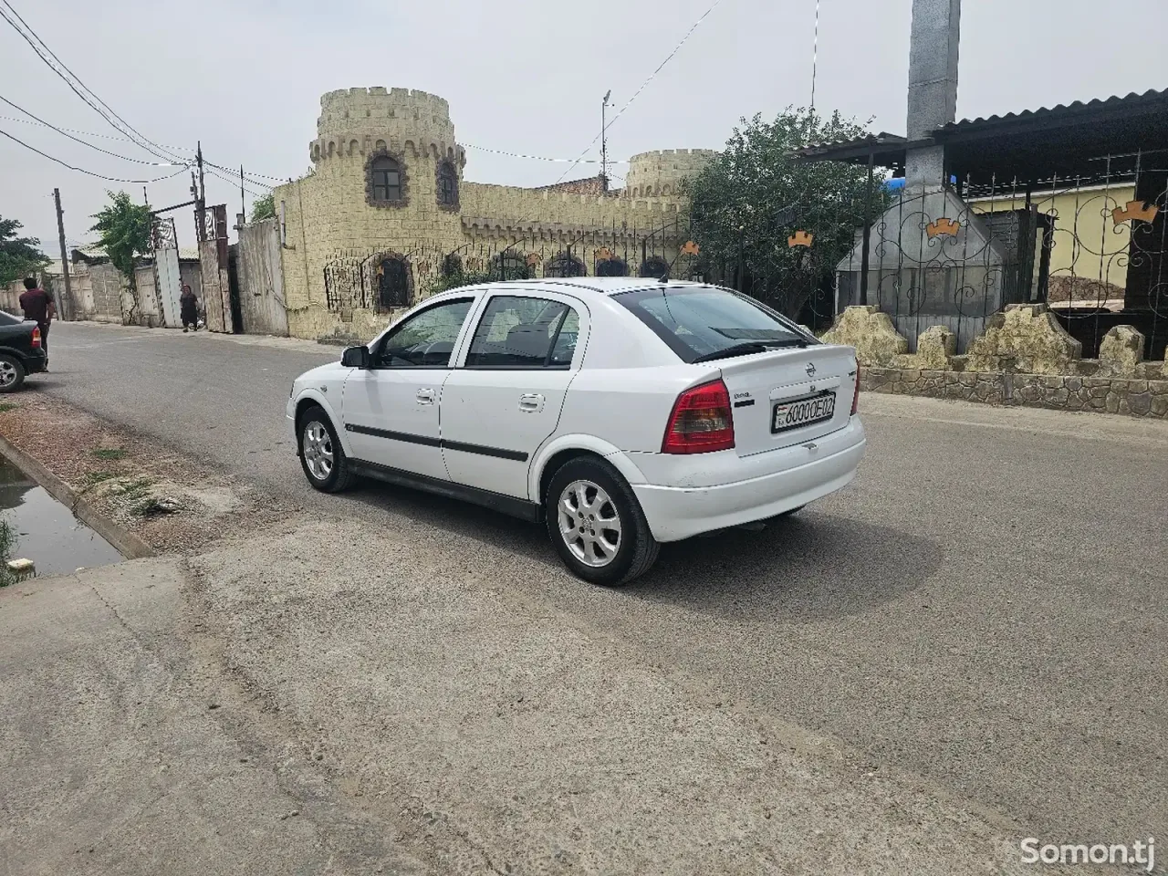 Opel Astra G 1998 · 1.6 MT