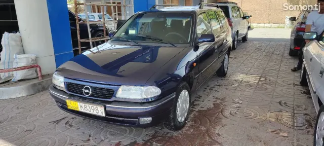 Opel Astra F 1998 · 1.6 MT