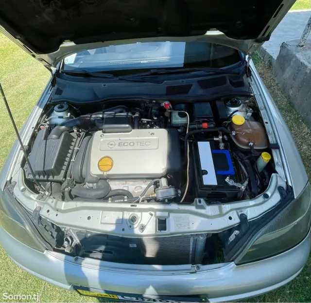 Opel Astra G 1998 · 1.6 AT