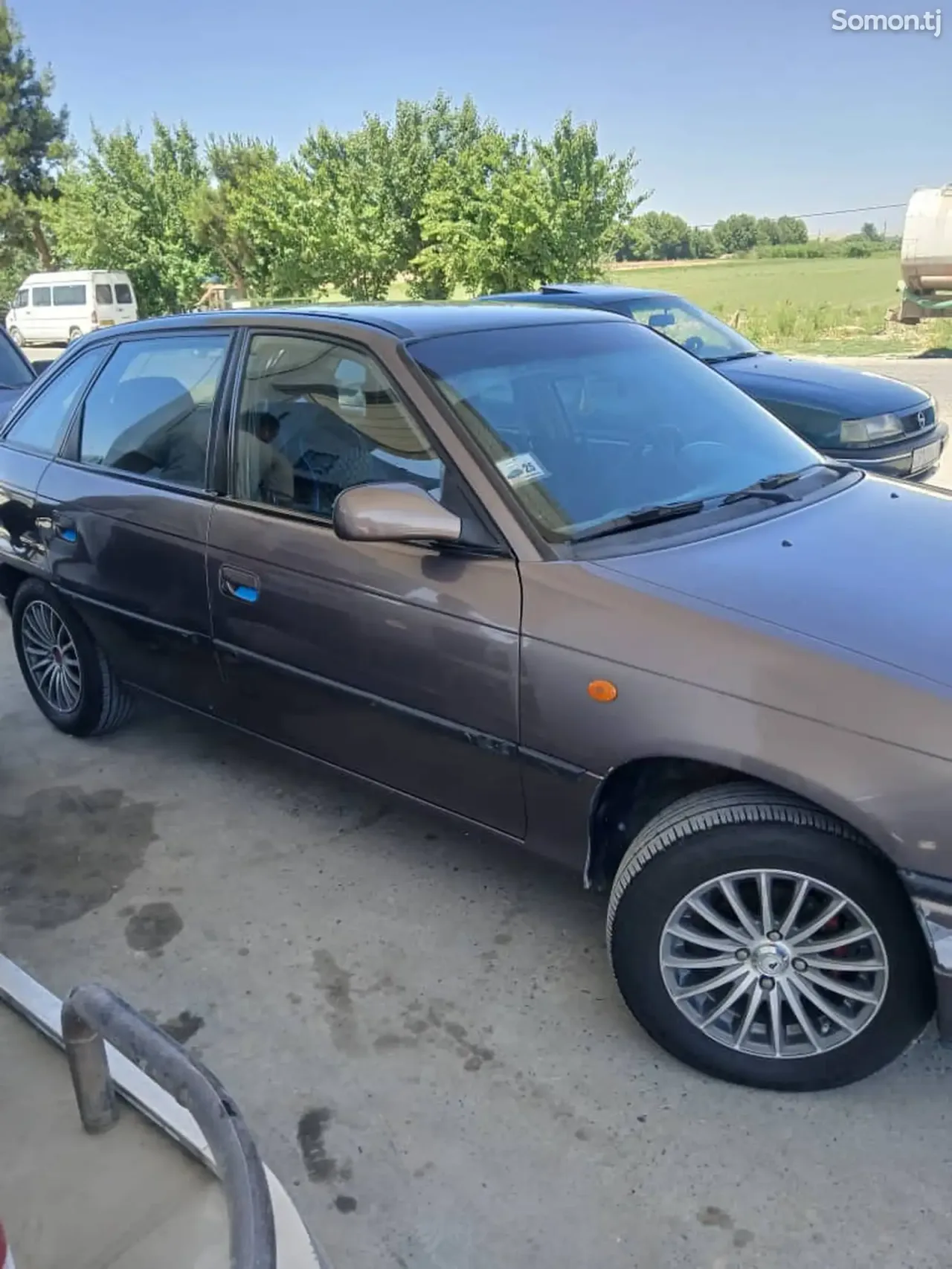 Opel Astra F 1998 · 1.6 MT