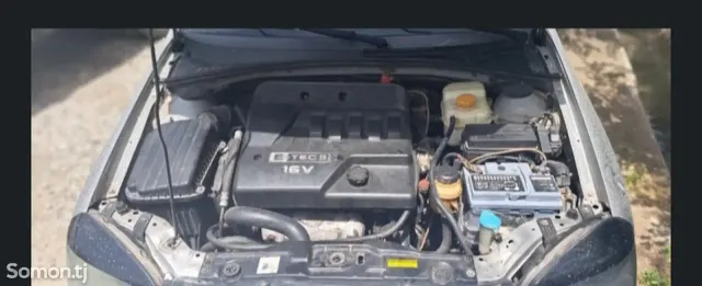 Chevrolet Lacetti 2006 · 1.6 MT