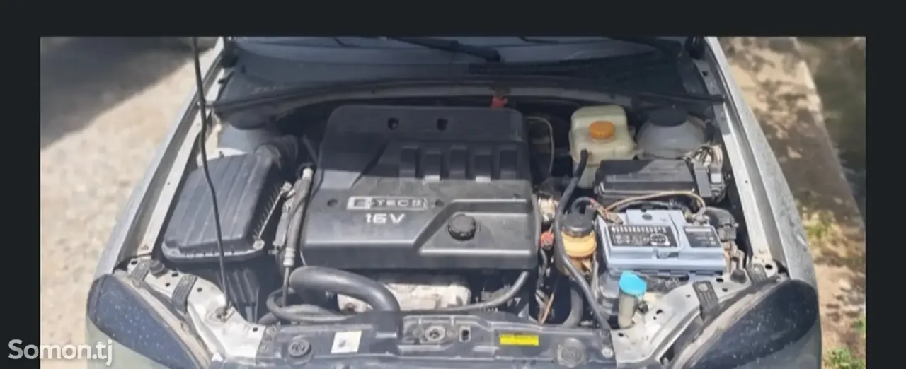 Chevrolet Lacetti 2006 · 1.6 MT