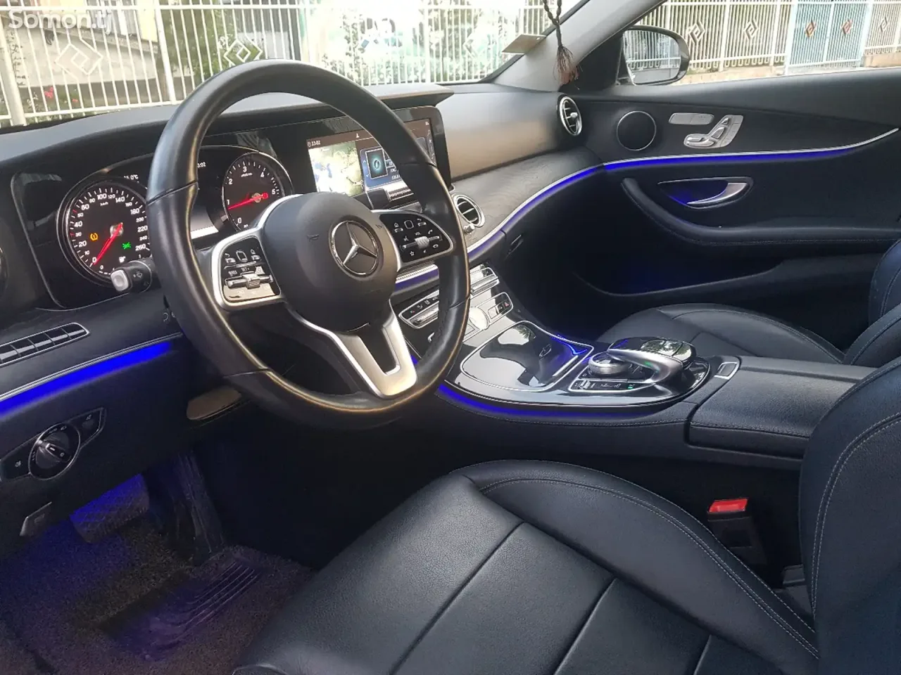 Mercedes-Benz E class 2018 · 2.2 AT