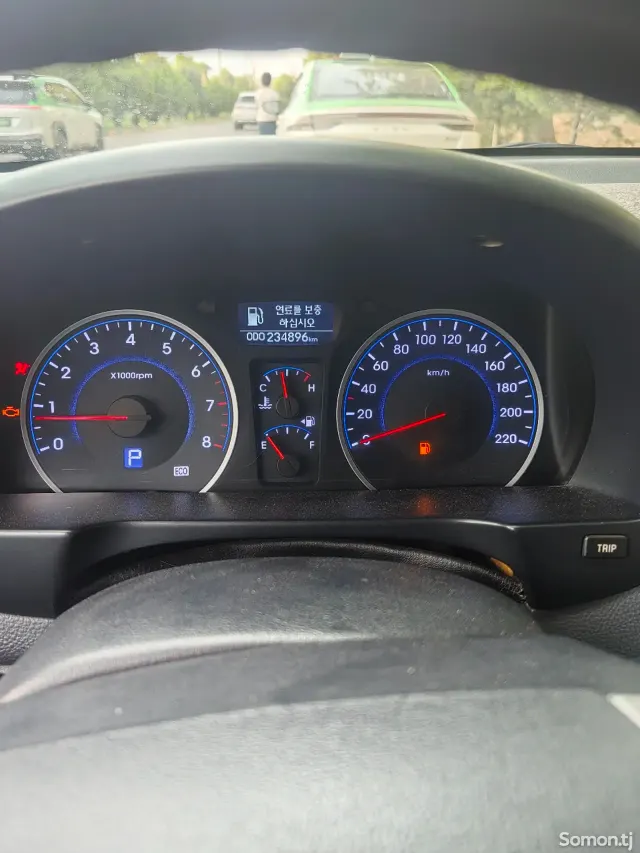 Hyundai Avante 2010 · 1.6 AT