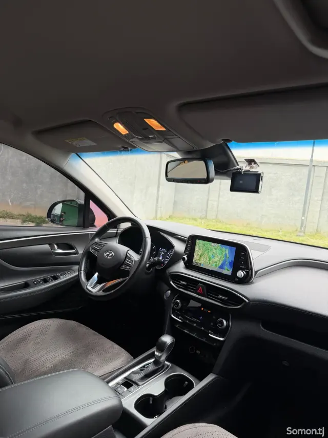 Hyundai Santa Fe 2018 · 2.2 AT