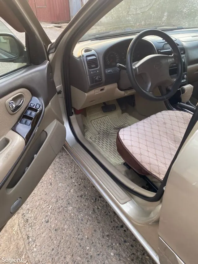 Nissan Maxima 2001 · 2.0 AT